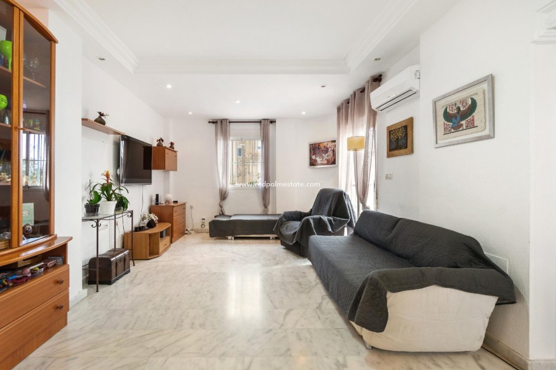 Videresalg - Villa -
Orihuela Costa