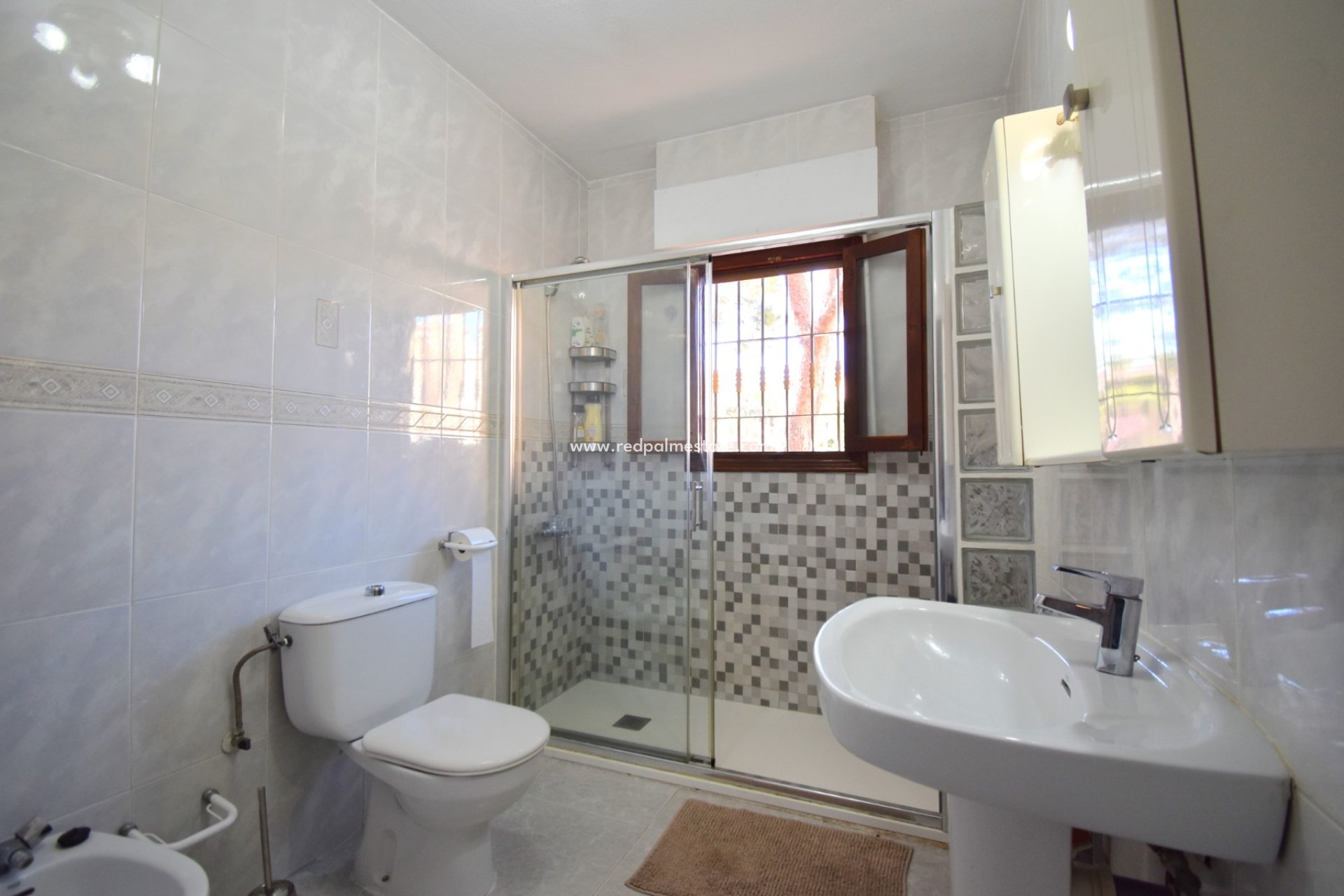 Videresalg - Villa -
Orihuela Costa