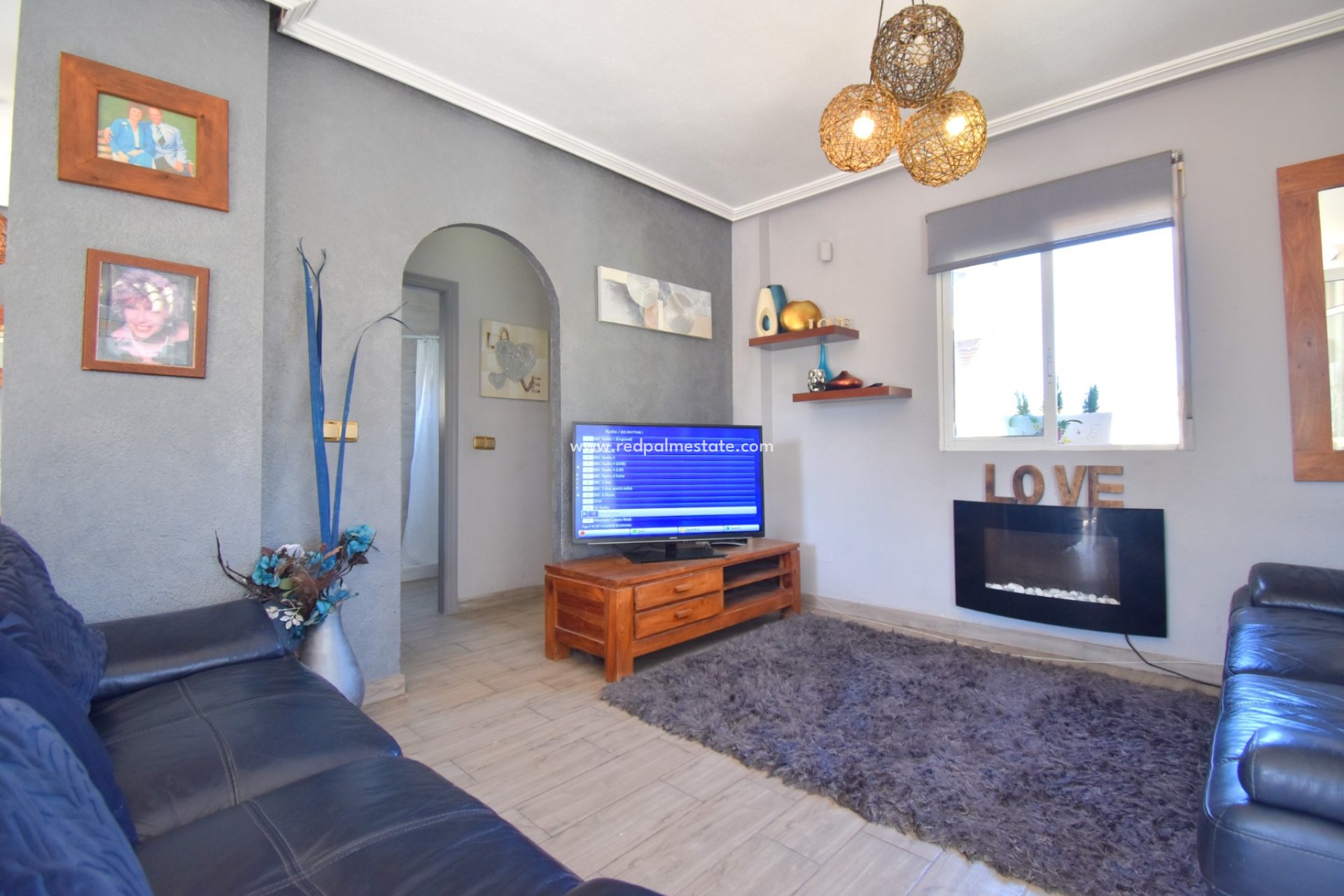 Videresalg - Villa -
Orihuela Costa