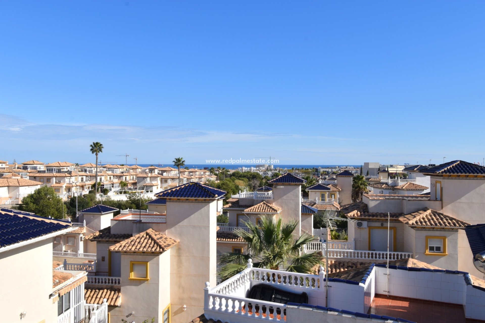 Videresalg - Villa -
Orihuela Costa