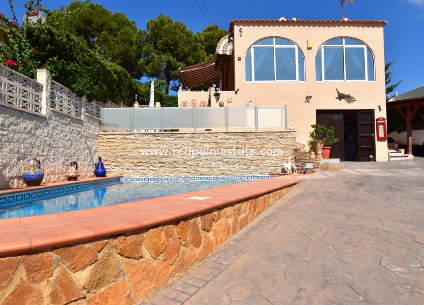 Videresalg - Villa -
Orihuela Costa