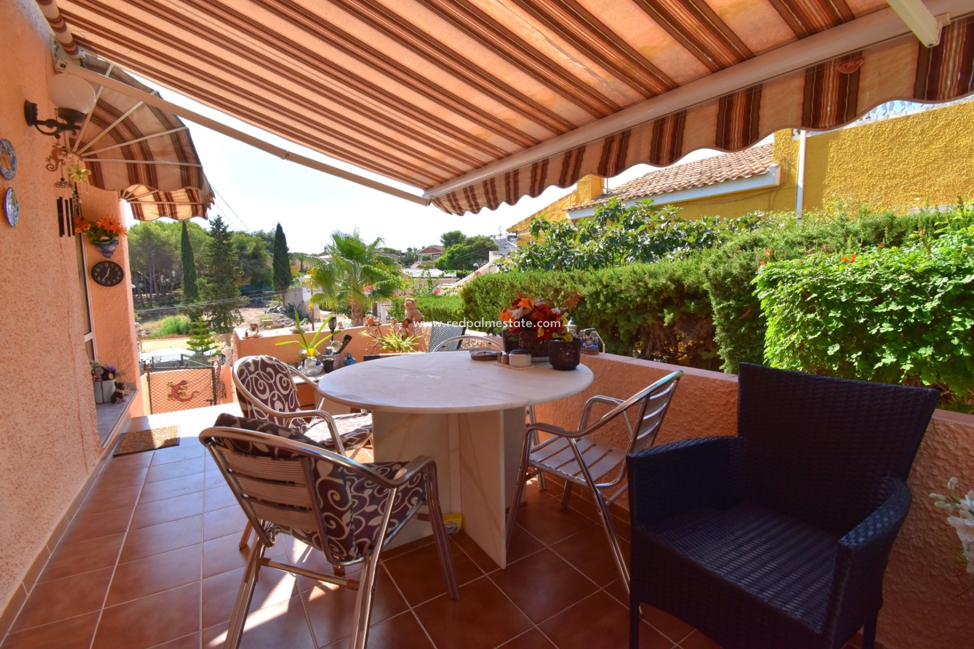 Videresalg - Villa -
Orihuela Costa