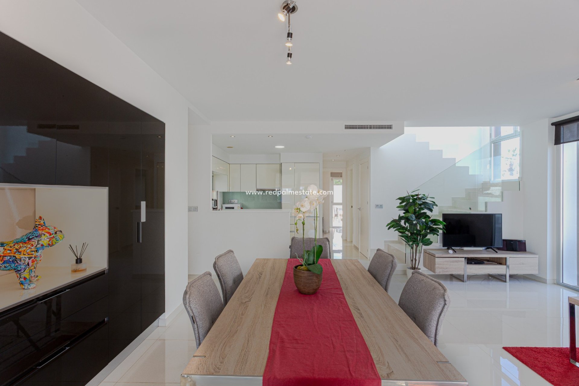 Videresalg - Villa -
Orihuela Costa