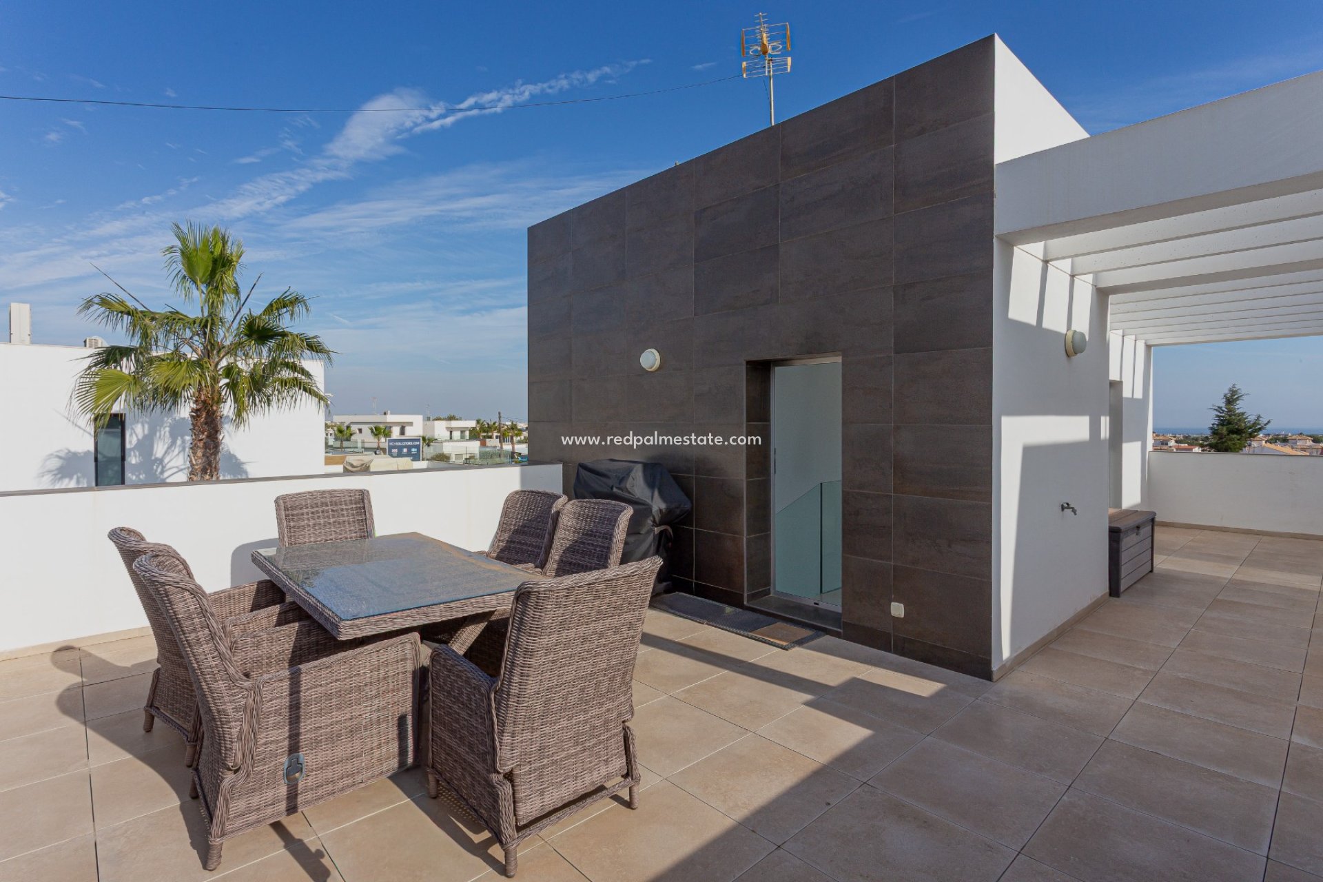 Videresalg - Villa -
Orihuela Costa