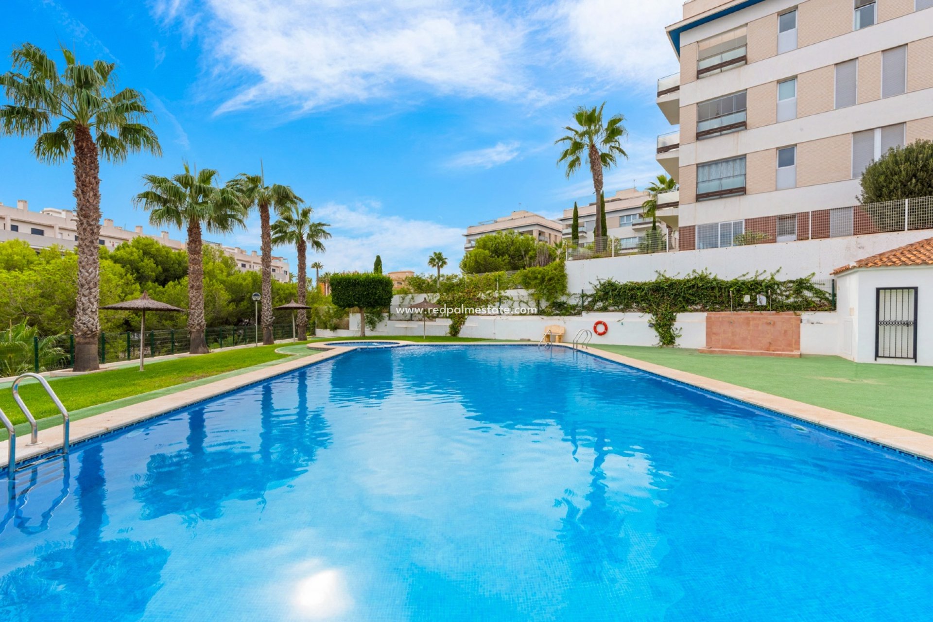 Videresalg - Villa -
Orihuela Costa