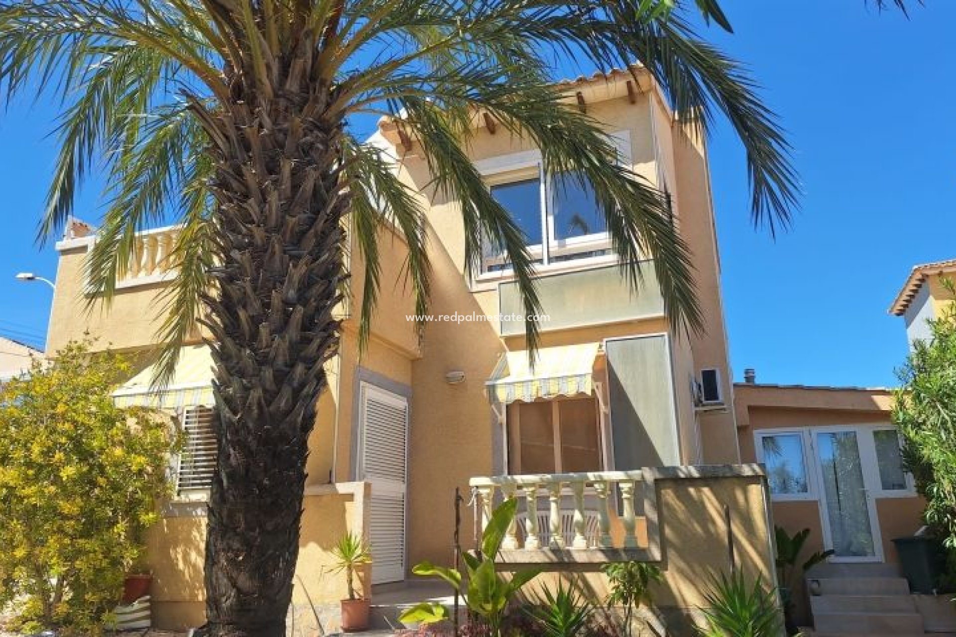 Videresalg - Villa -
Orihuela Costa