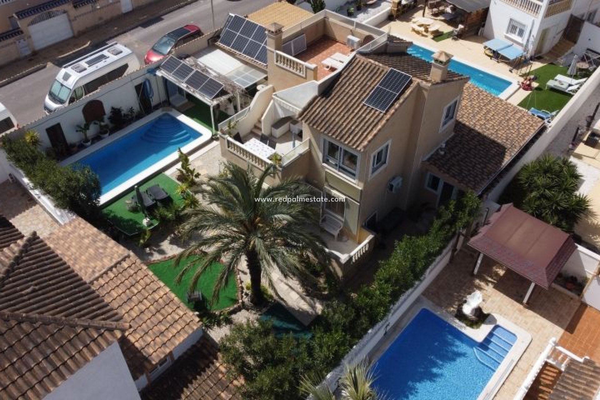 Videresalg - Villa -
Orihuela Costa