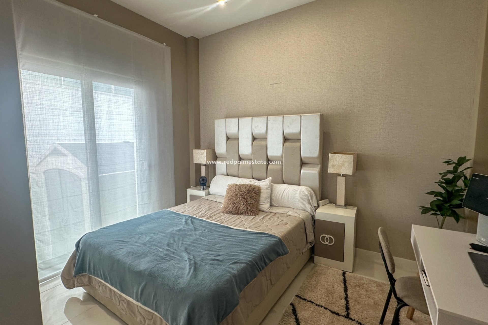 Videresalg - Villa -
Orihuela Costa