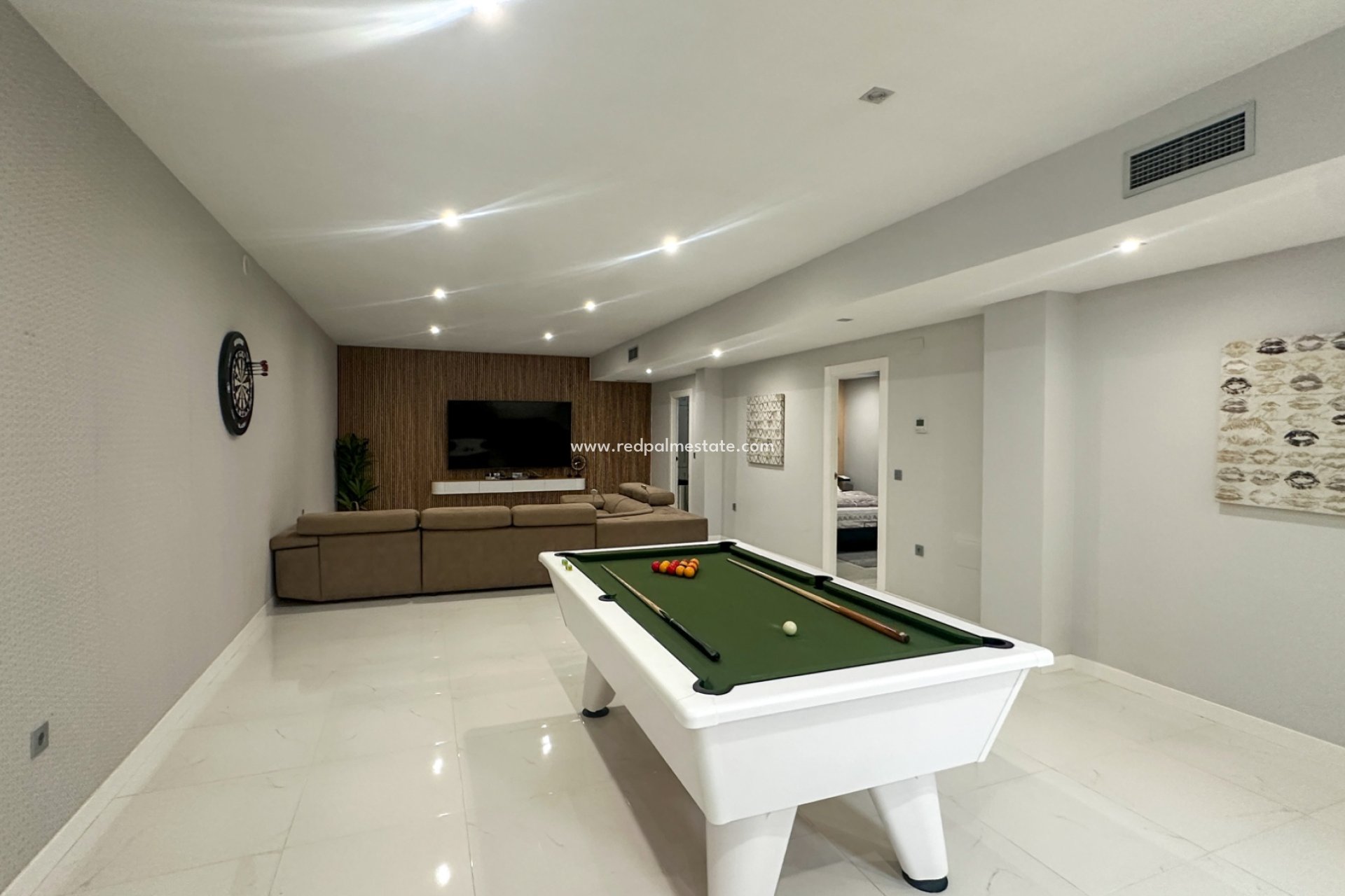 Videresalg - Villa -
Orihuela Costa