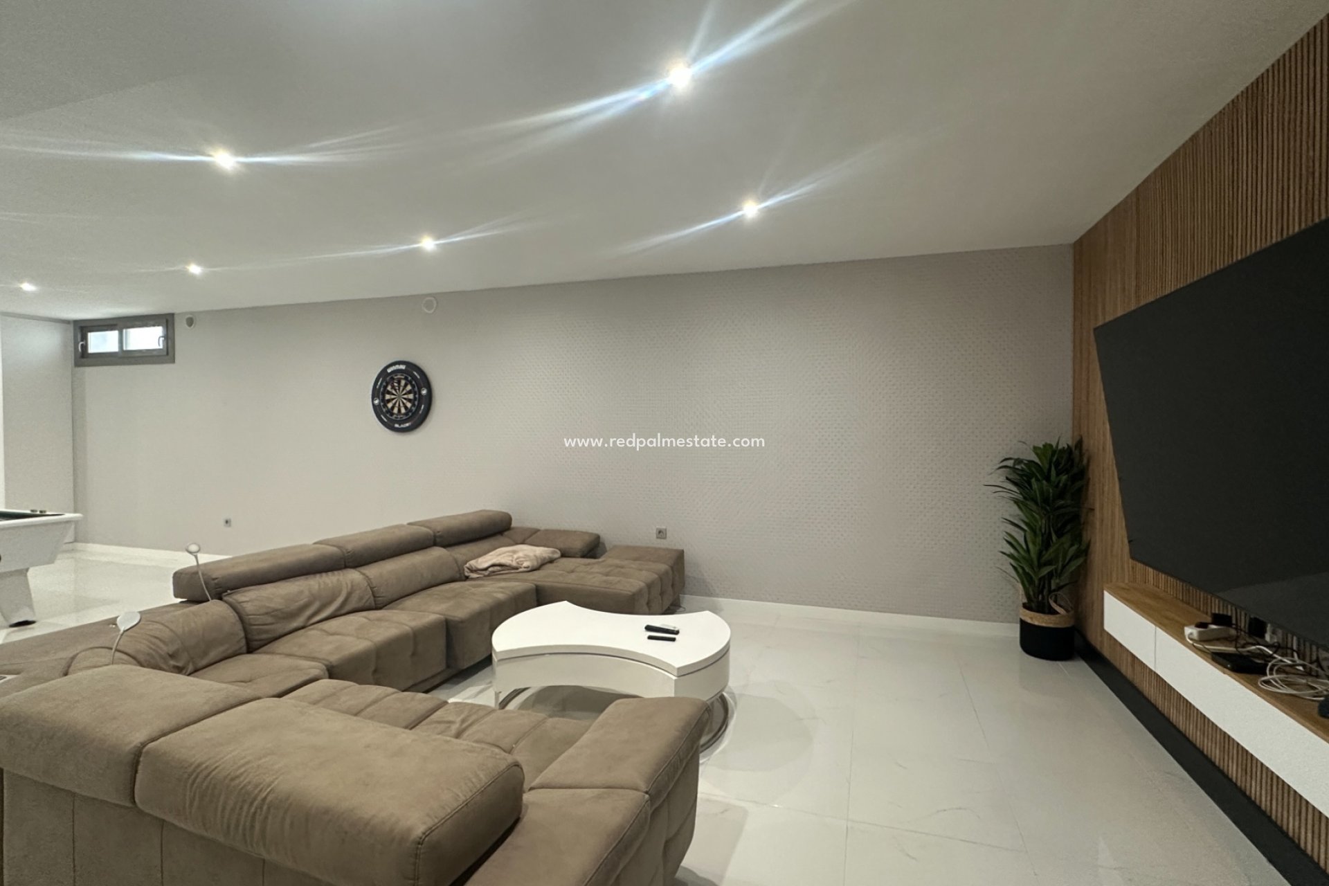 Videresalg - Villa -
Orihuela Costa
