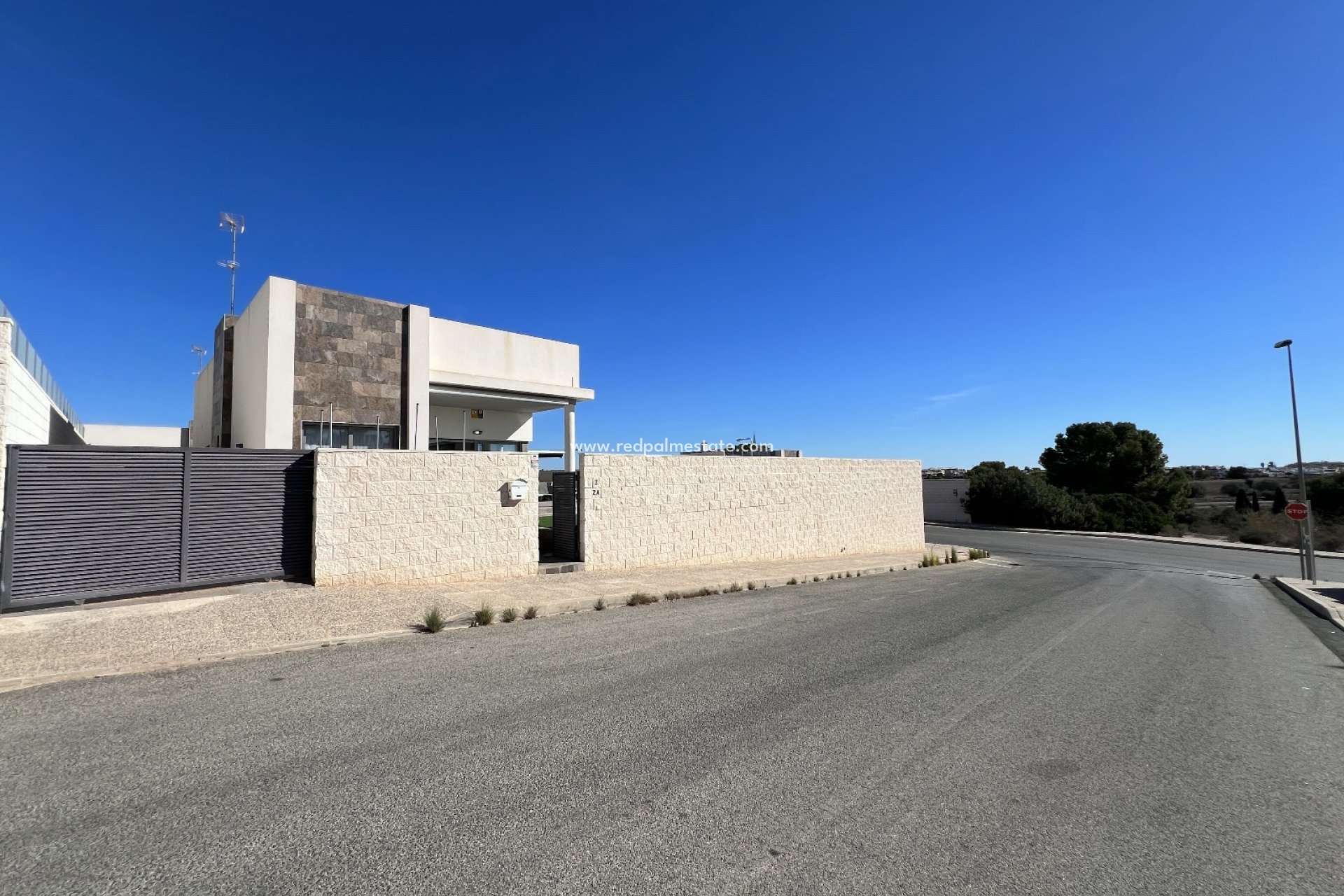 Videresalg - Villa -
Orihuela Costa