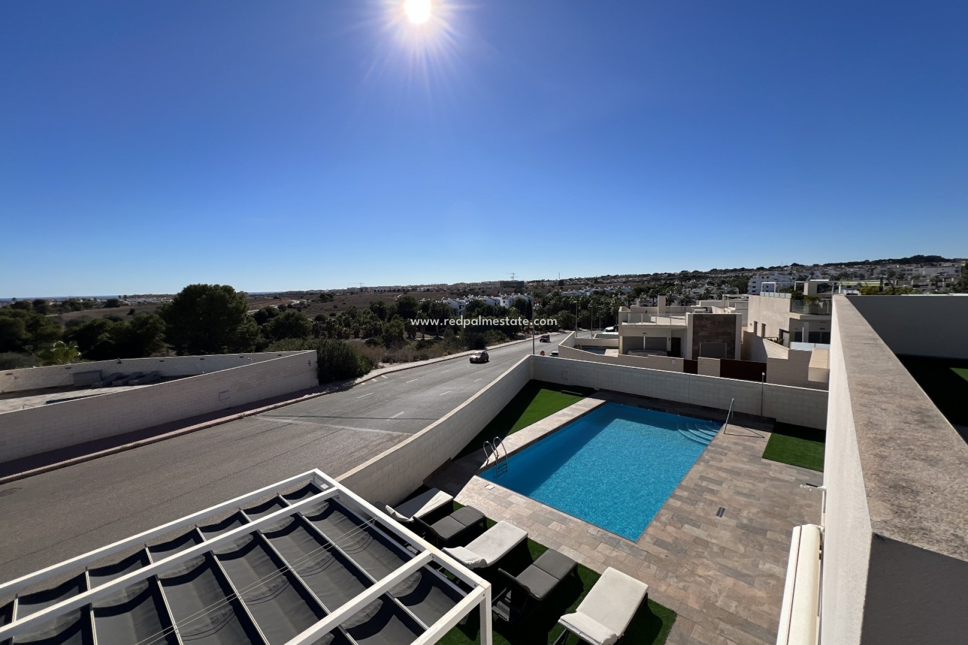 Videresalg - Villa -
Orihuela Costa