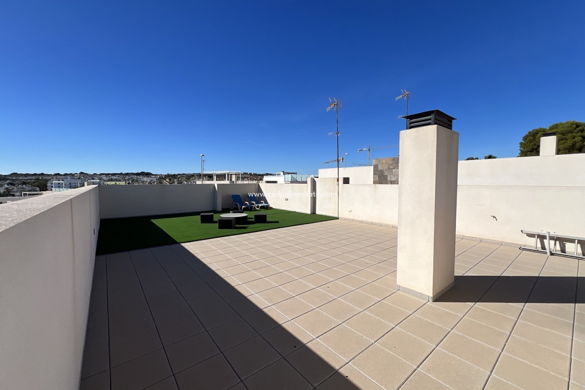 Videresalg - Villa -
Orihuela Costa