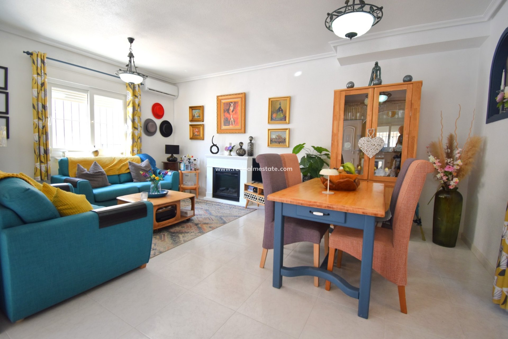 Videresalg - Villa -
Orihuela Costa