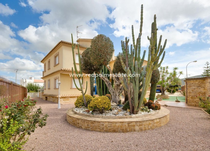 Videresalg - Villa -
Orihuela - Hurchillo