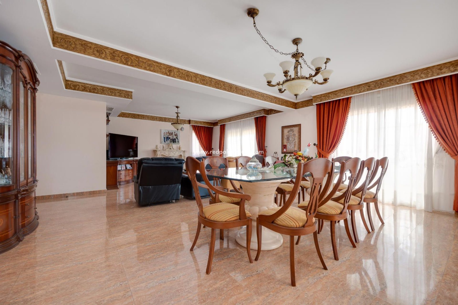 Videresalg - Villa -
Orihuela - Hurchillo