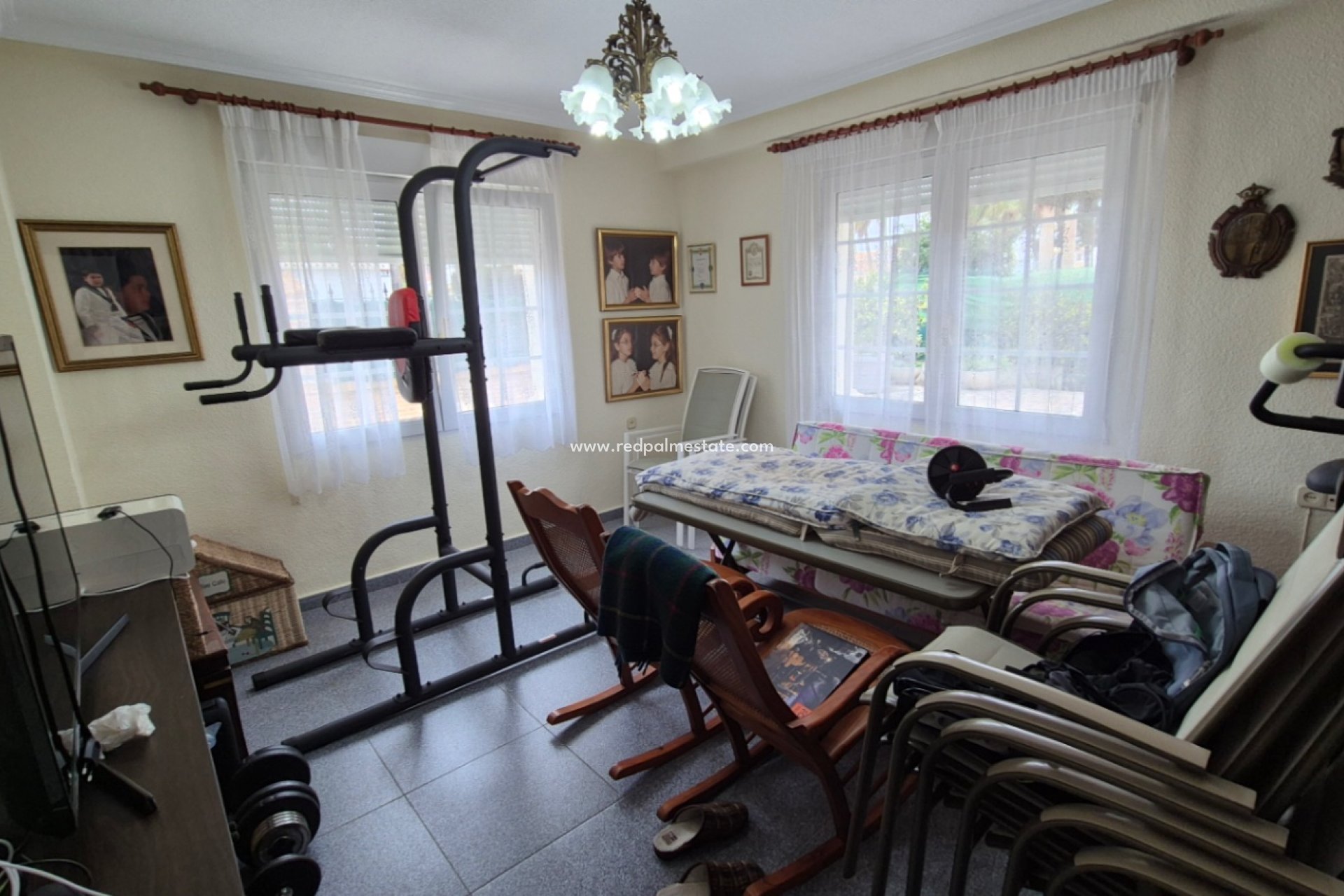 Videresalg - Villa -
Orihuela - Inland