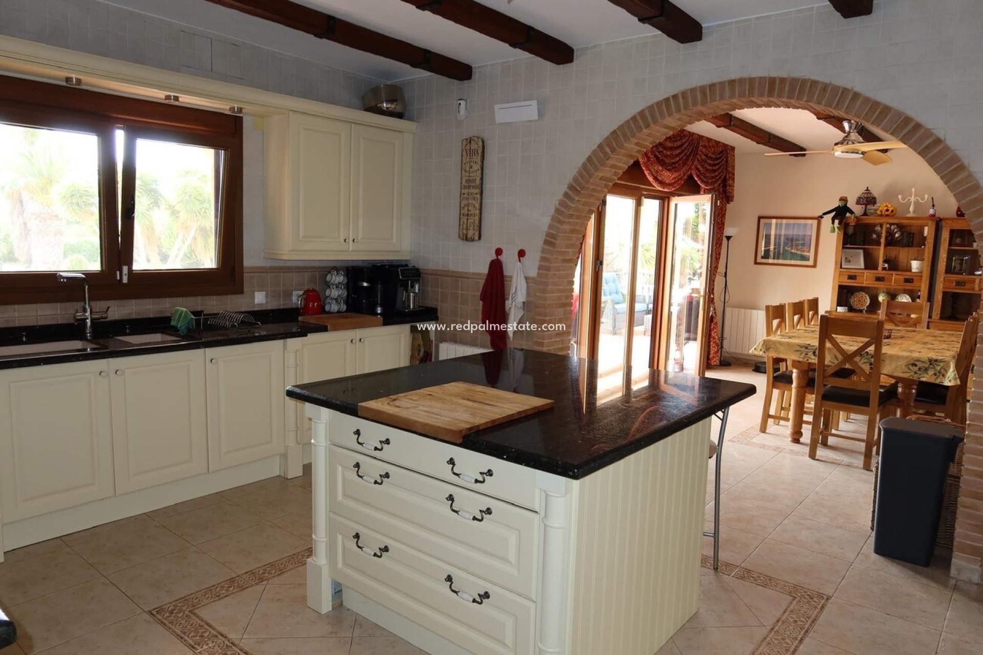 Videresalg - Villa -
Orihuela - Inland