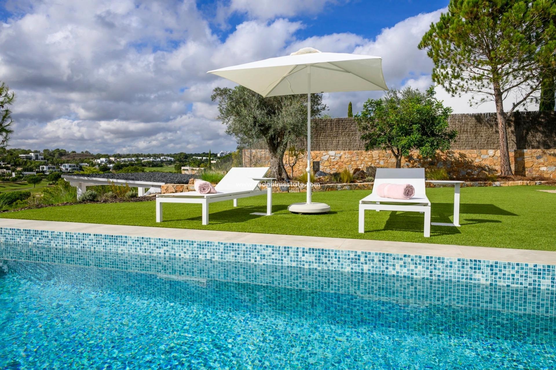 Videresalg - Villa -
Orihuela - Inland
