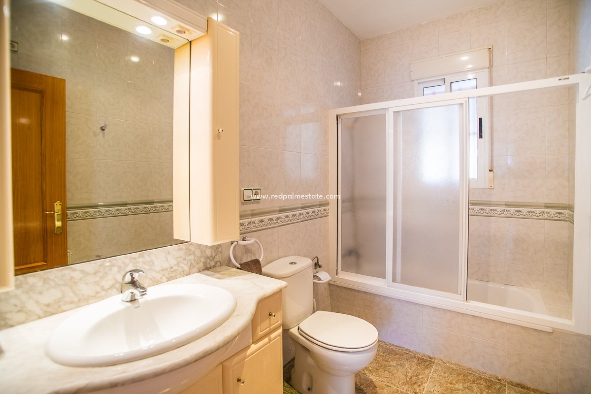 Videresalg - Villa -
Orihuela - Inland