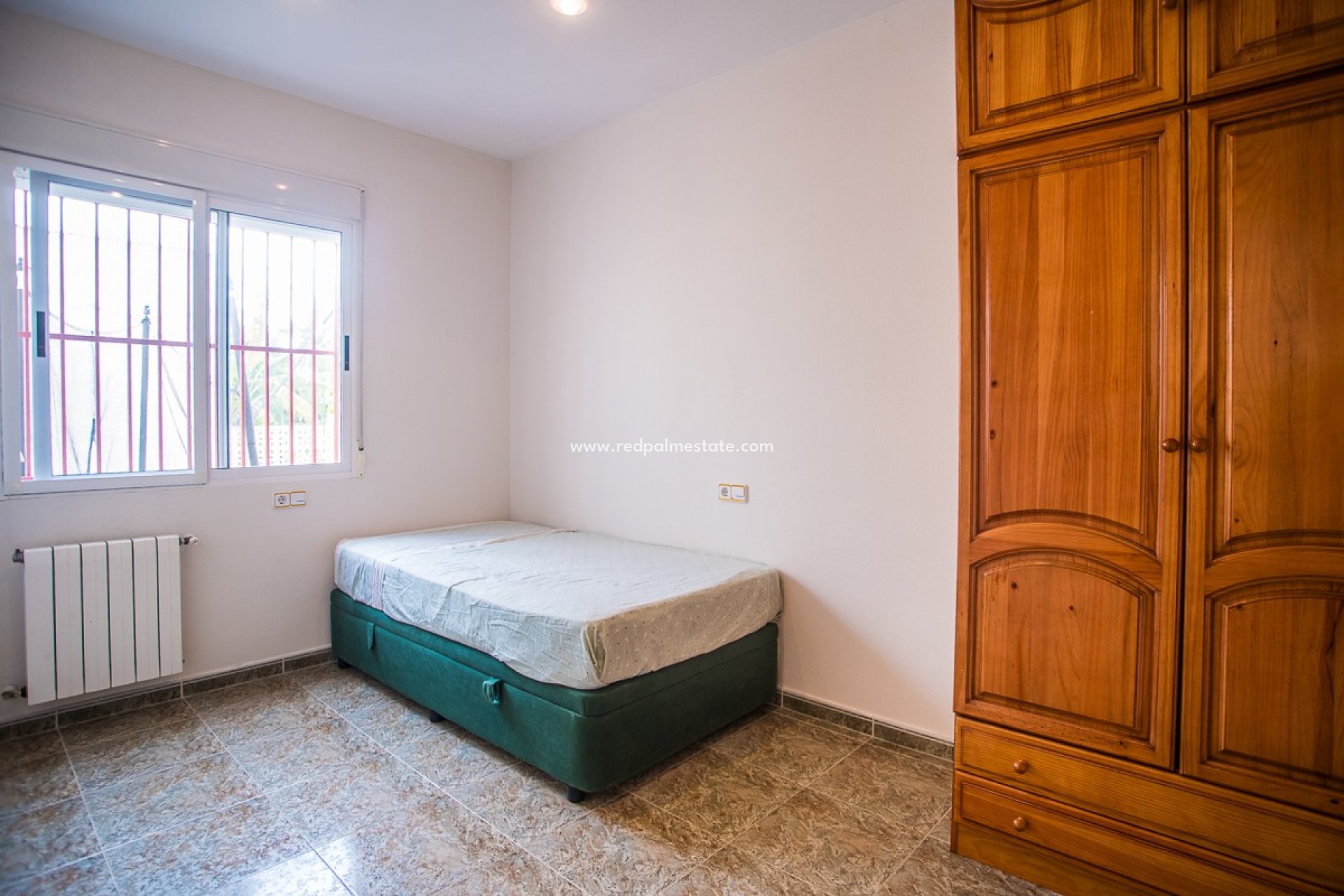 Videresalg - Villa -
Orihuela - Inland