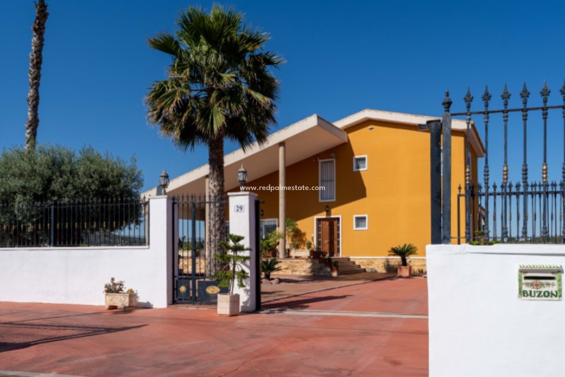 Videresalg - Villa -
Orihuela - Inland