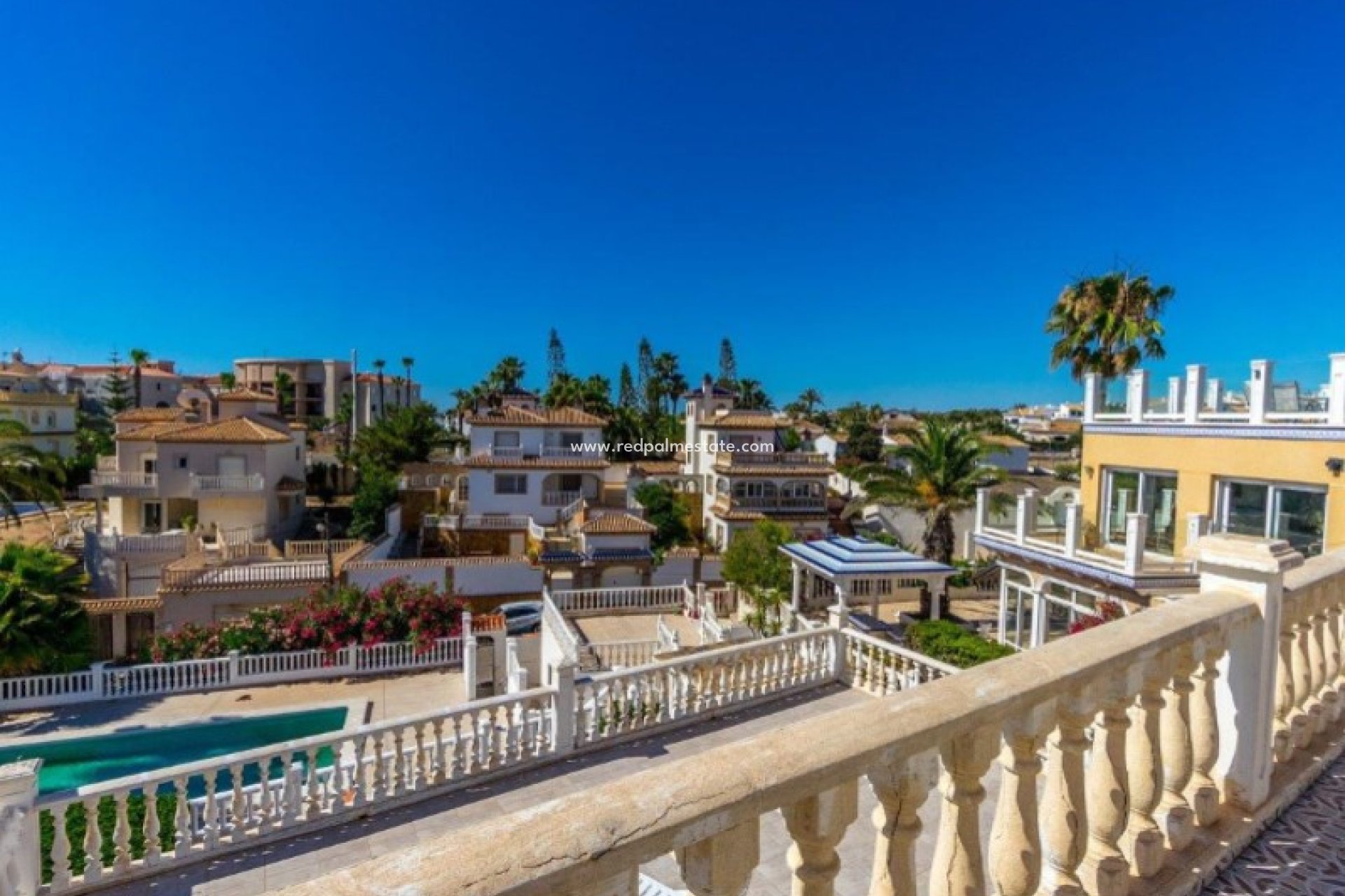 Videresalg - Villa -
Orihuela - Inland