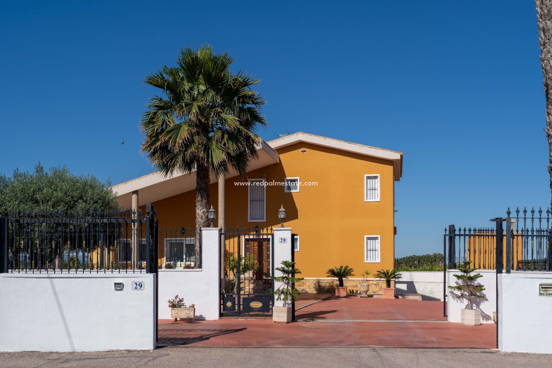 Videresalg - Villa -
Orihuela - Inland