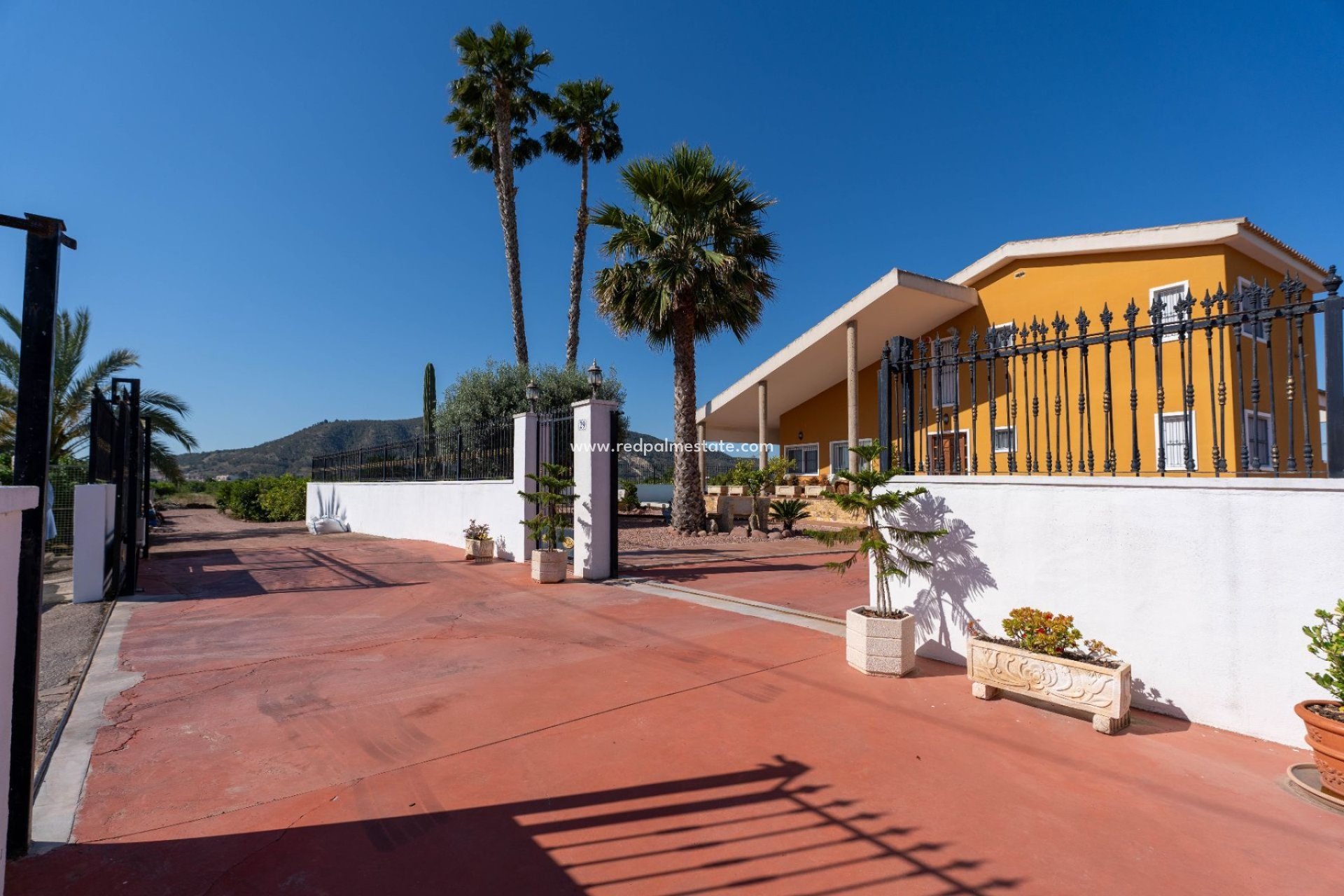 Videresalg - Villa -
Orihuela - Inland