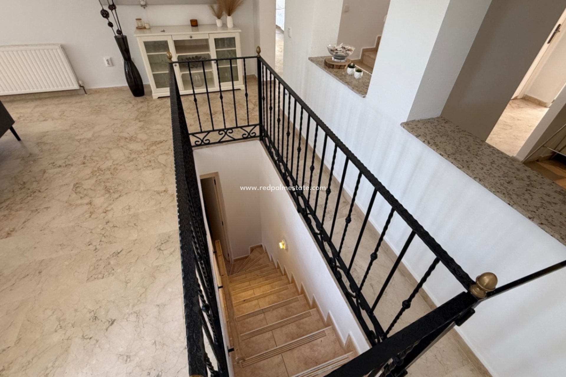 Videresalg - Villa -
Orihuela - Inland