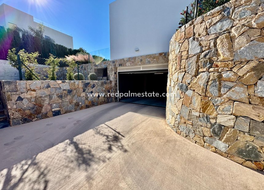 Videresalg - Villa -
Orihuela - Las Colinas Golf