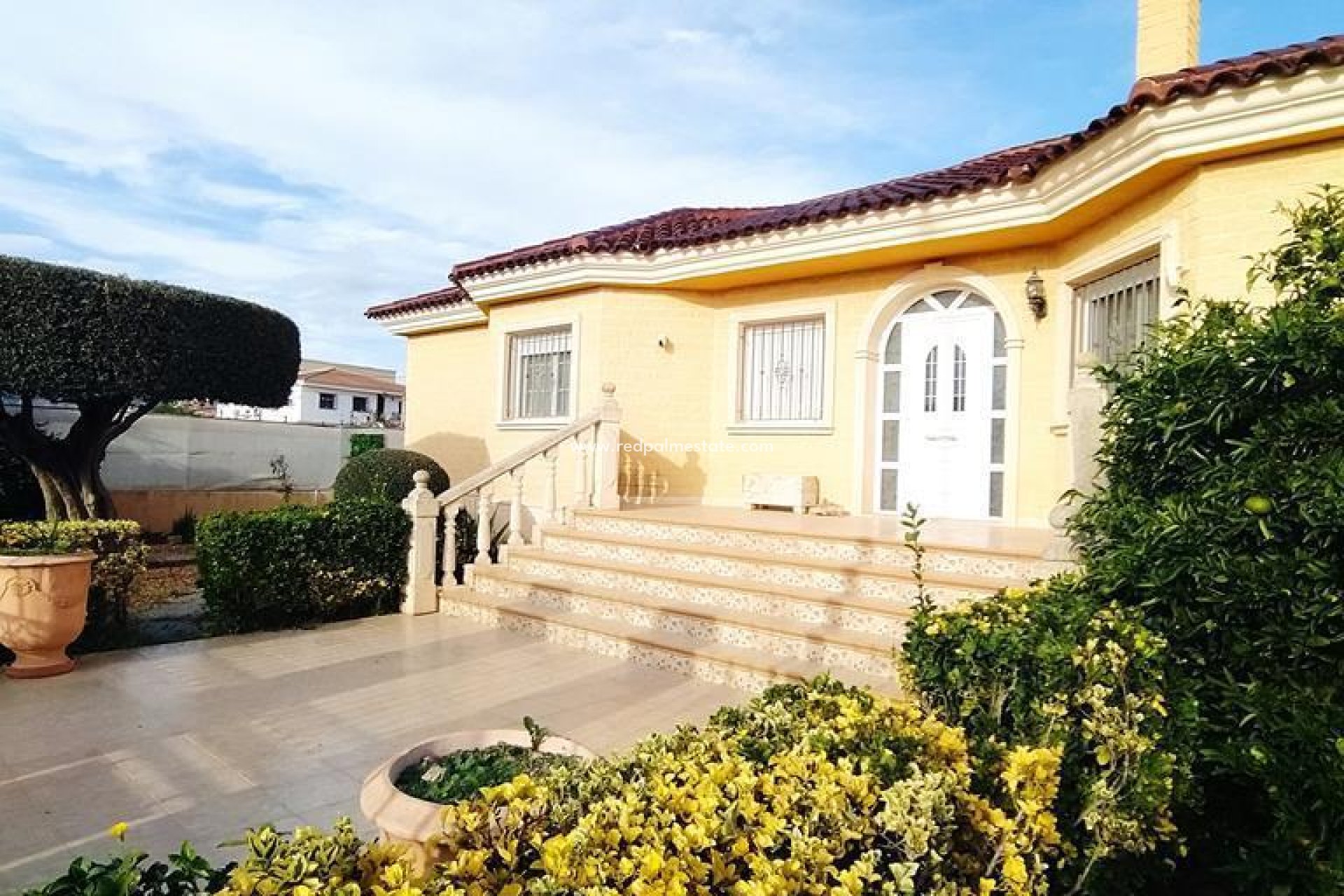 Videresalg - Villa -
Orihuela - LOS DESEMPARADOS