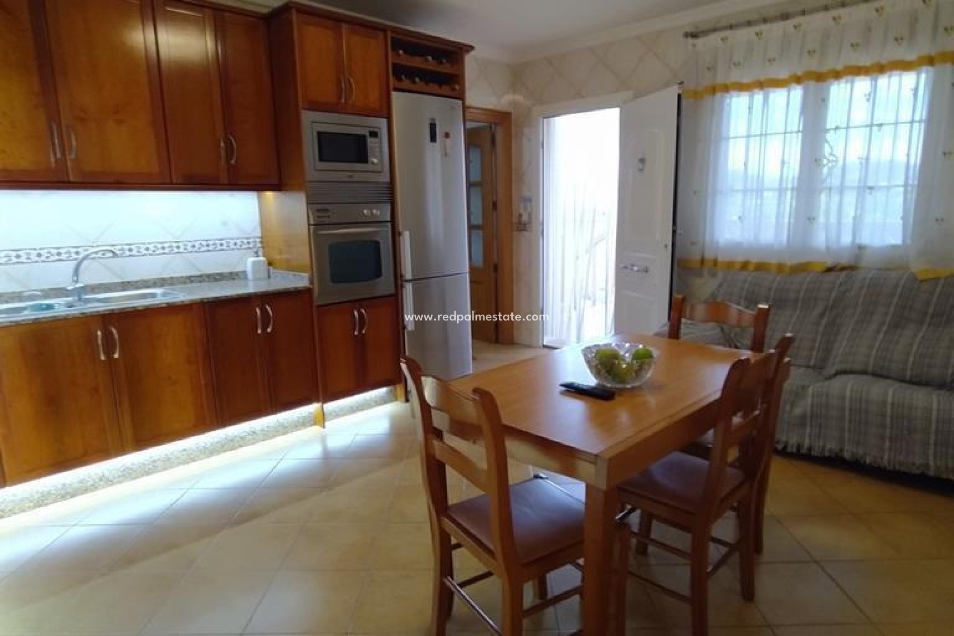 Videresalg - Villa -
Orihuela - LOS DESEMPARADOS
