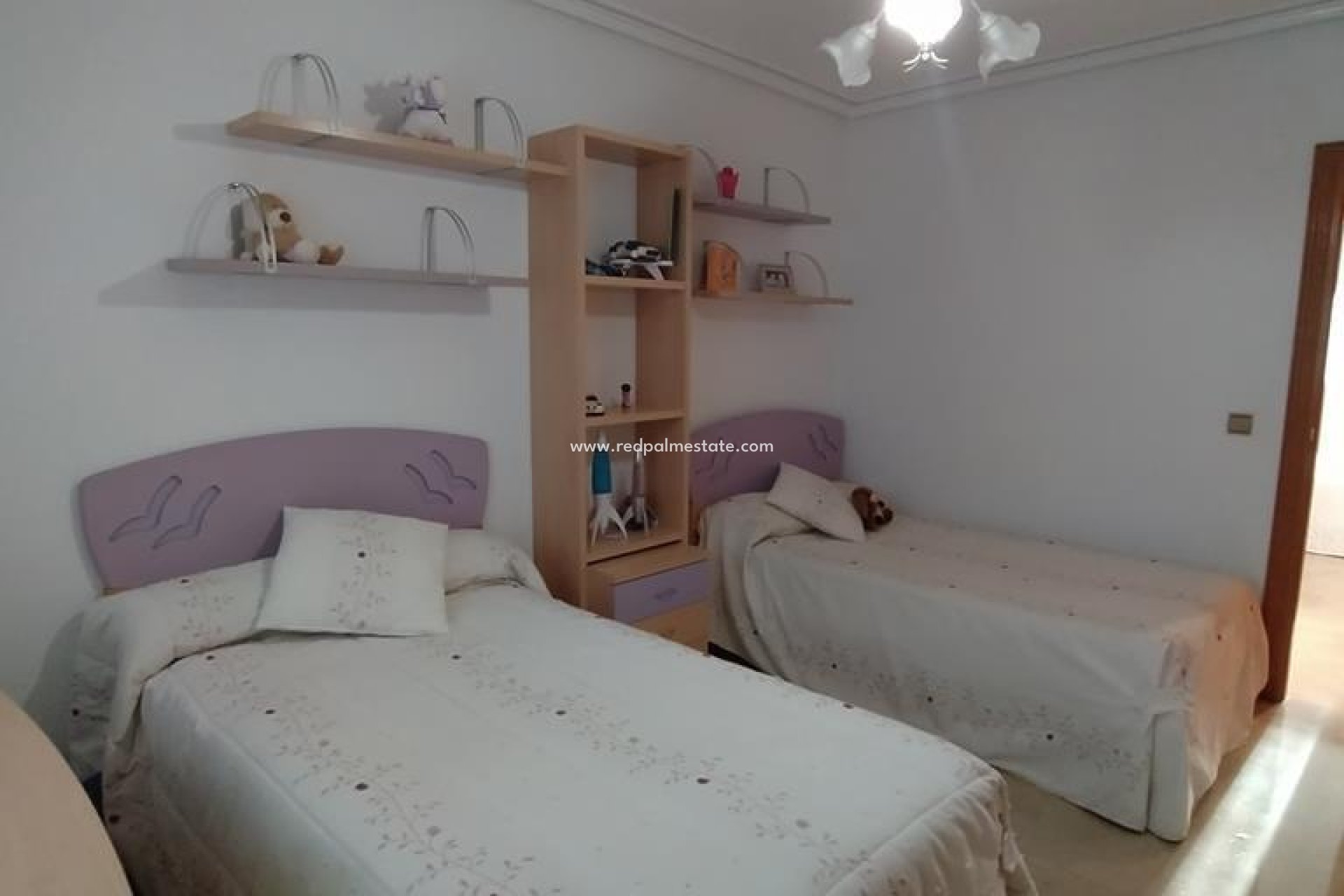 Videresalg - Villa -
Orihuela - LOS DESEMPARADOS