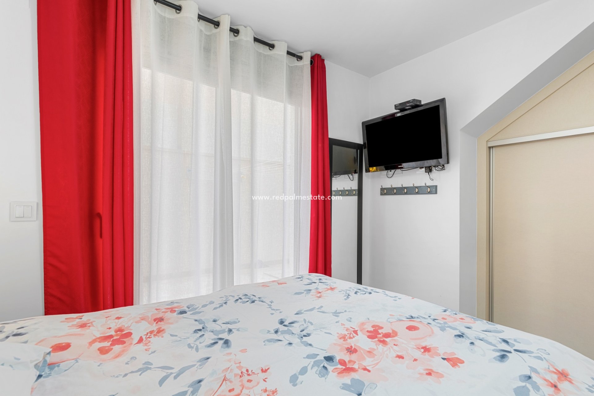 Videresalg - Villa -
Orihuela - Villamartín