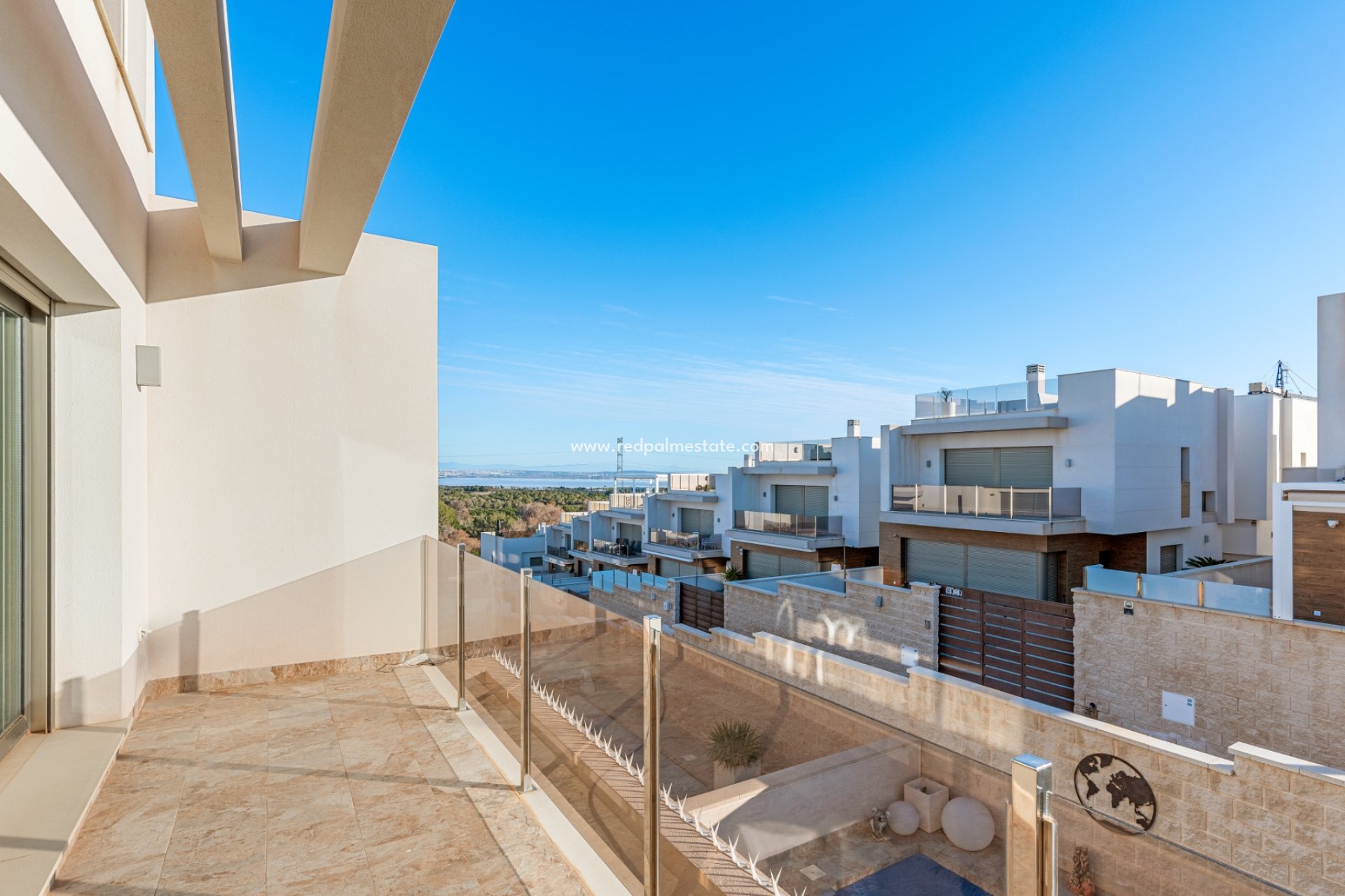 Videresalg - Villa -
Orihuela - Villamartín