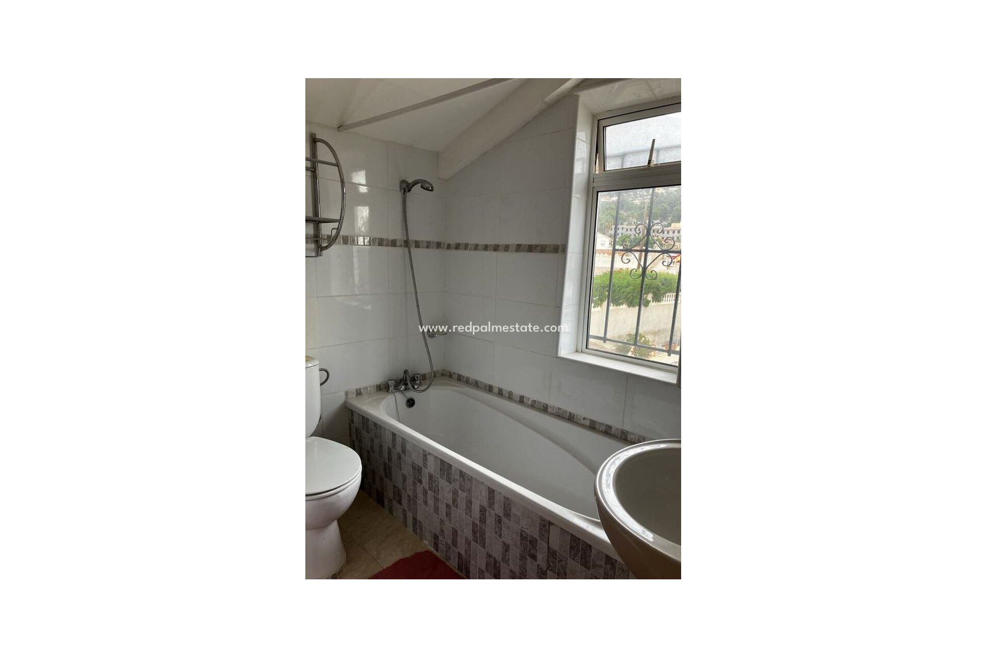 Videresalg - Villa -
Orxeta - Costa Blanca