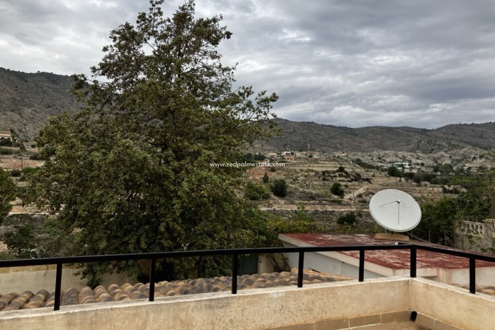 Videresalg - Villa -
Orxeta - Costa Blanca