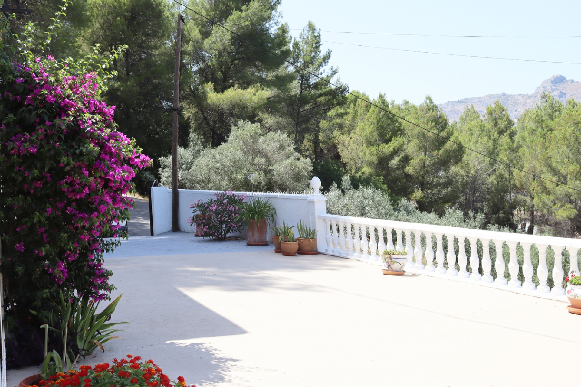 Videresalg - Villa -
Parcent - Inland