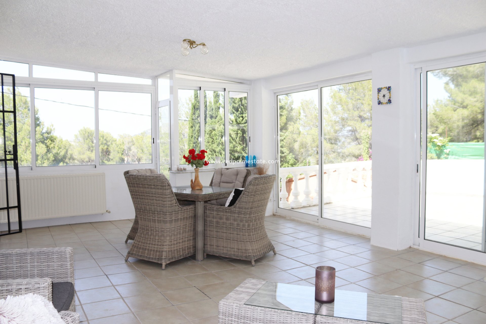 Videresalg - Villa -
Parcent - Inland