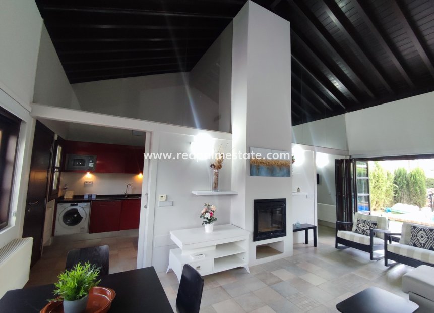 Videresalg - Villa -
Peraleja Golf - Inland