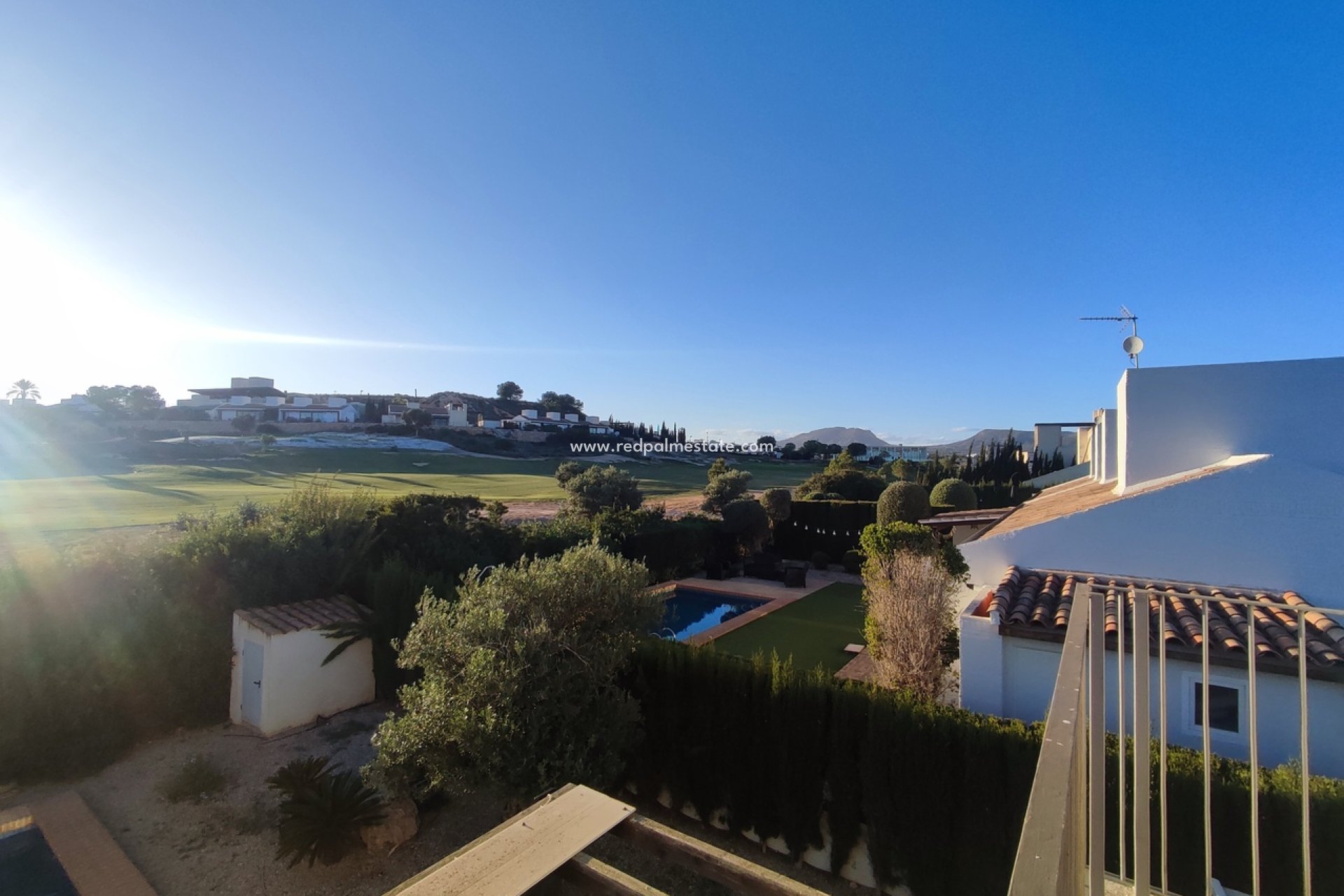 Videresalg - Villa -
Peraleja Golf - Inland