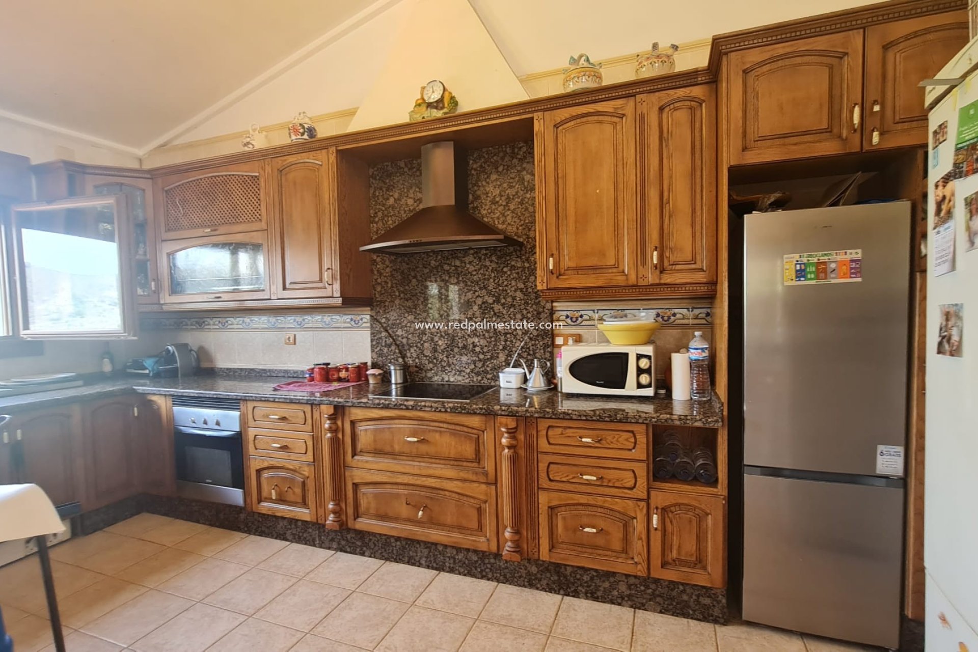 Videresalg - Villa -
Petrer - Inland