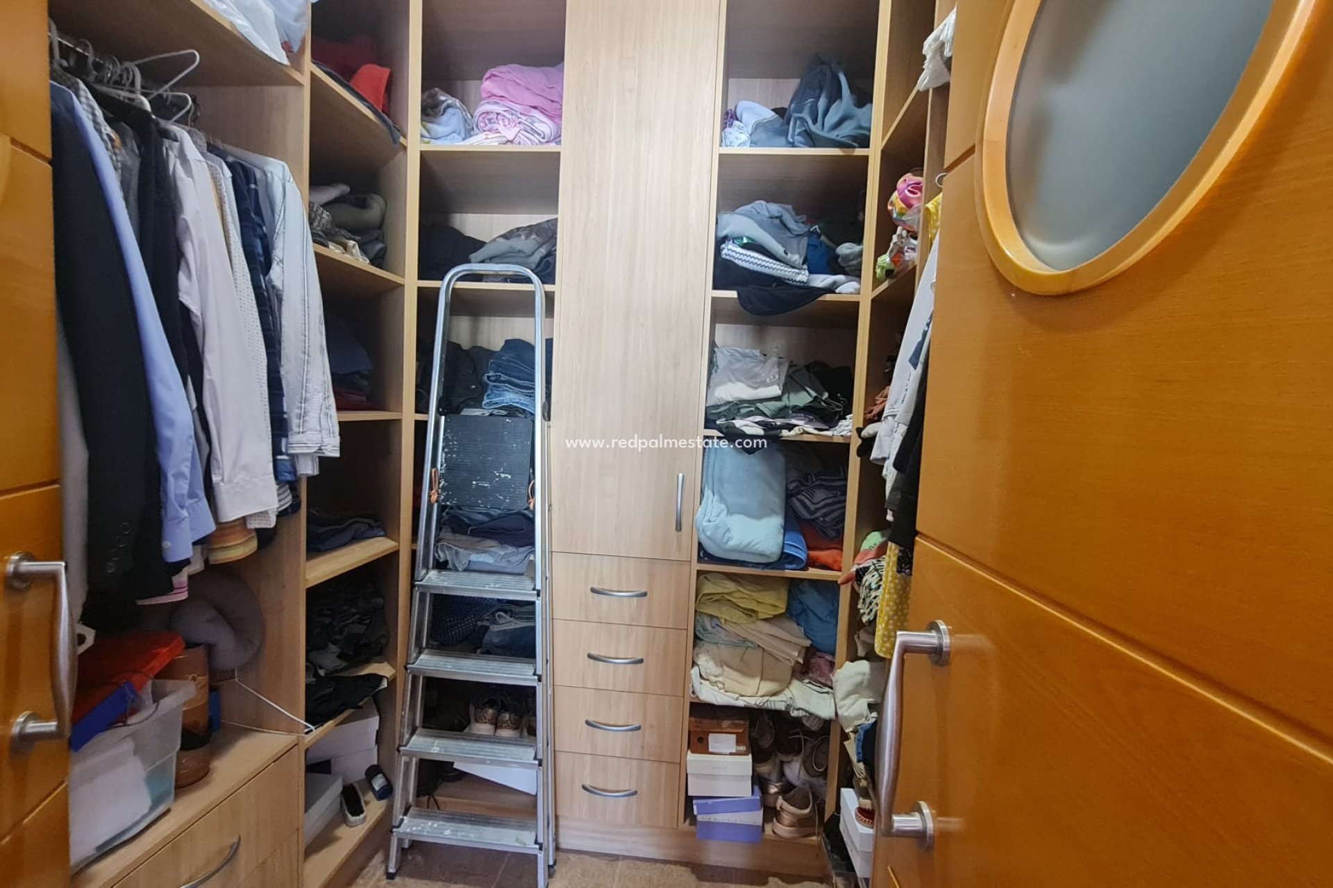 Videresalg - Villa -
Petrer - Inland