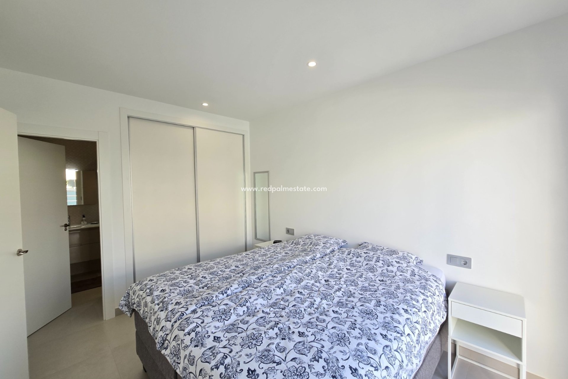 Videresalg - Villa -
Pilar de la Horadada - Costa Blanca