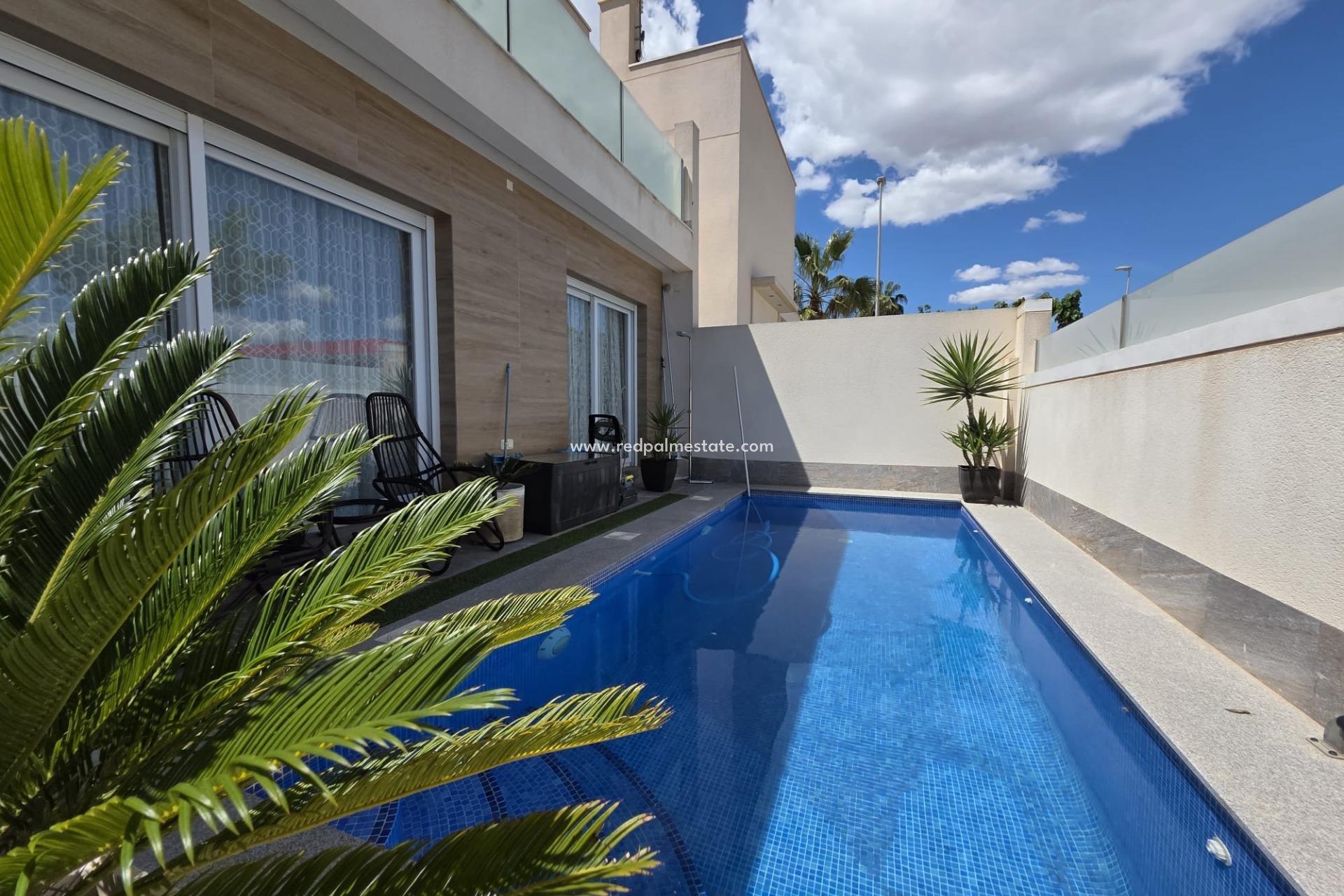 Videresalg - Villa -
Pilar de la Horadada - Zona Pueblo