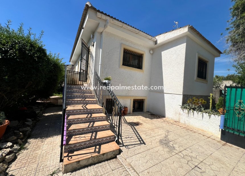 Videresalg - Villa -
Pilar de la Horadada