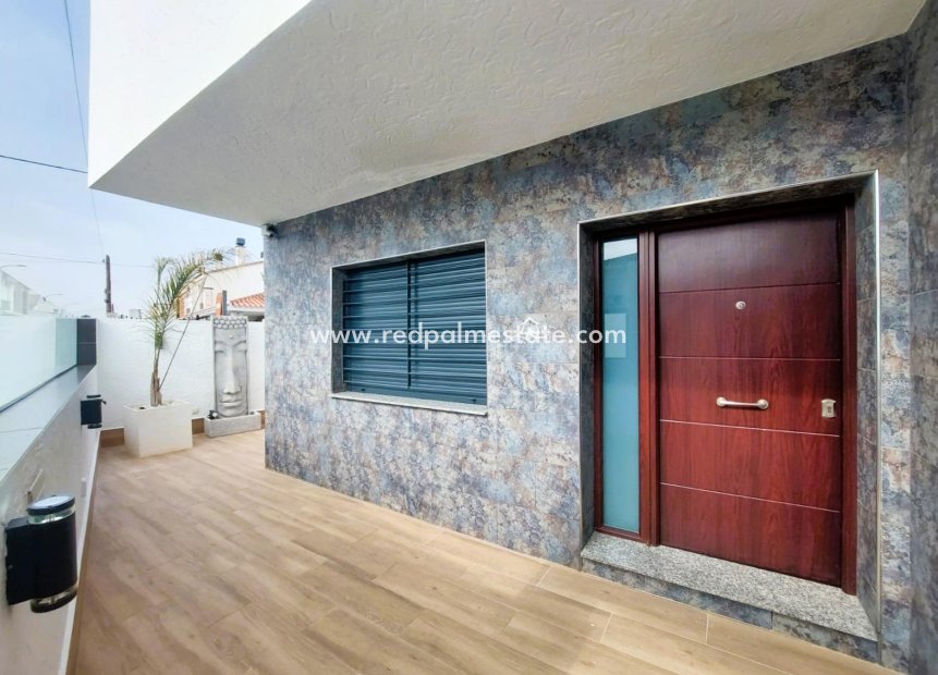 Videresalg - Villa -
Pilar de la Horadada