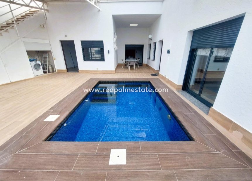 Videresalg - Villa -
Pilar de la Horadada