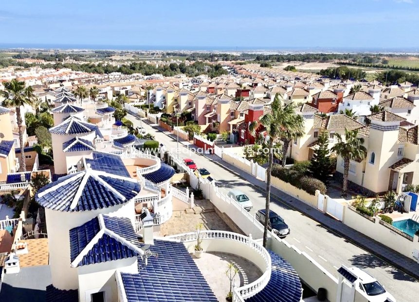 Videresalg - Villa -
Pinar de Campoverde - Inland